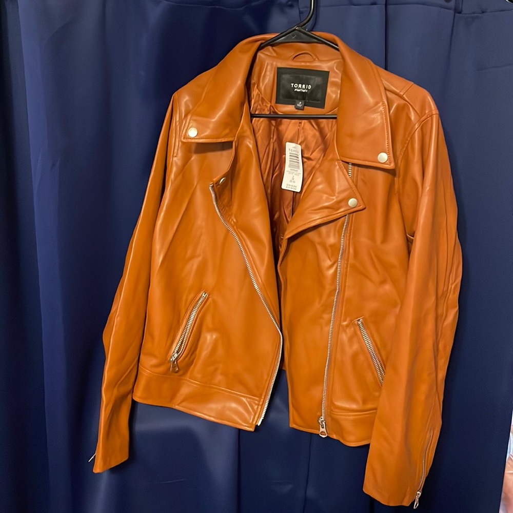 NWT SIZE 3 TORRID COGNAC FAUX LEATHER JACKET
